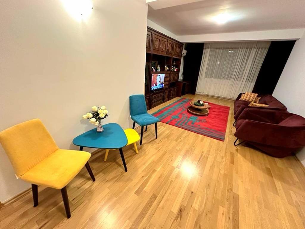 Centru Unirii Luxury Vip Apartament 2 Camere 98 Mp ! Parcare Subterana Privata Incalzita Iarna Si Climatizata Vara Doar Cu Rezervare In Limita Locurilor Disponibile ! Proprietate In Regim Hoteliep - Nu Are Bucatarie ! Bucureşti Eksteriør bilde